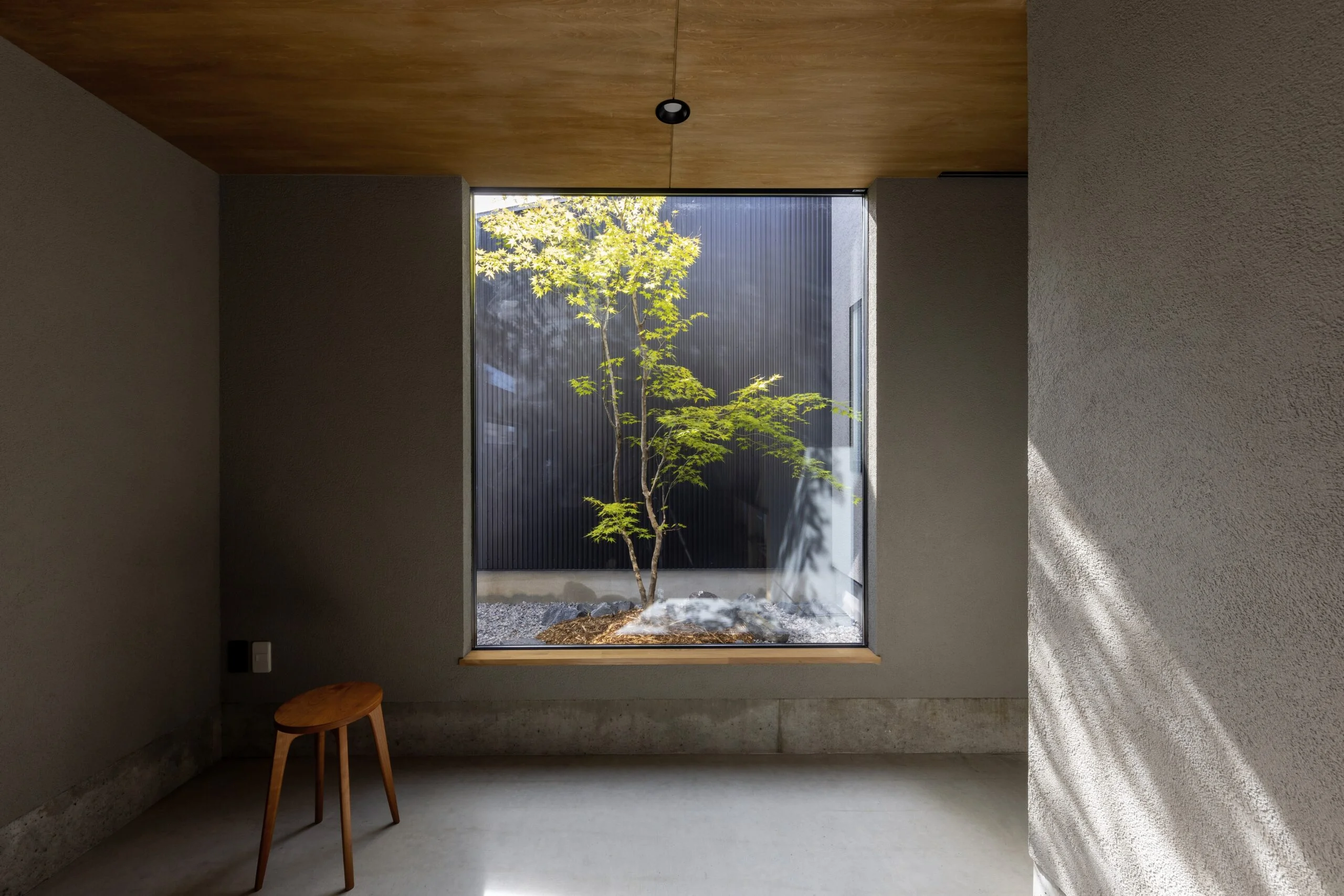 とくら建築設計社が手がけた住まいの窓から広がる暮らしの風景